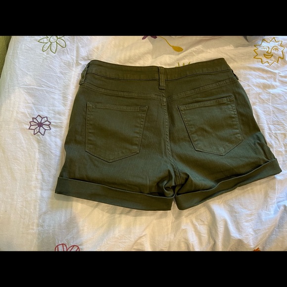 a.n.a. A New Approach denim shorts; Color: Green; Size 6; about a 31 inch waist - Picture 4 of 4